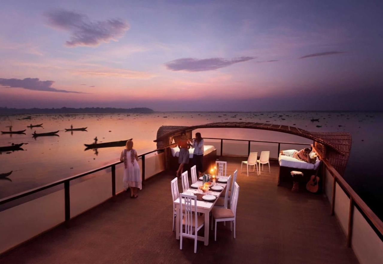Cosy Premium Houseboats Alappuzha Exterior foto