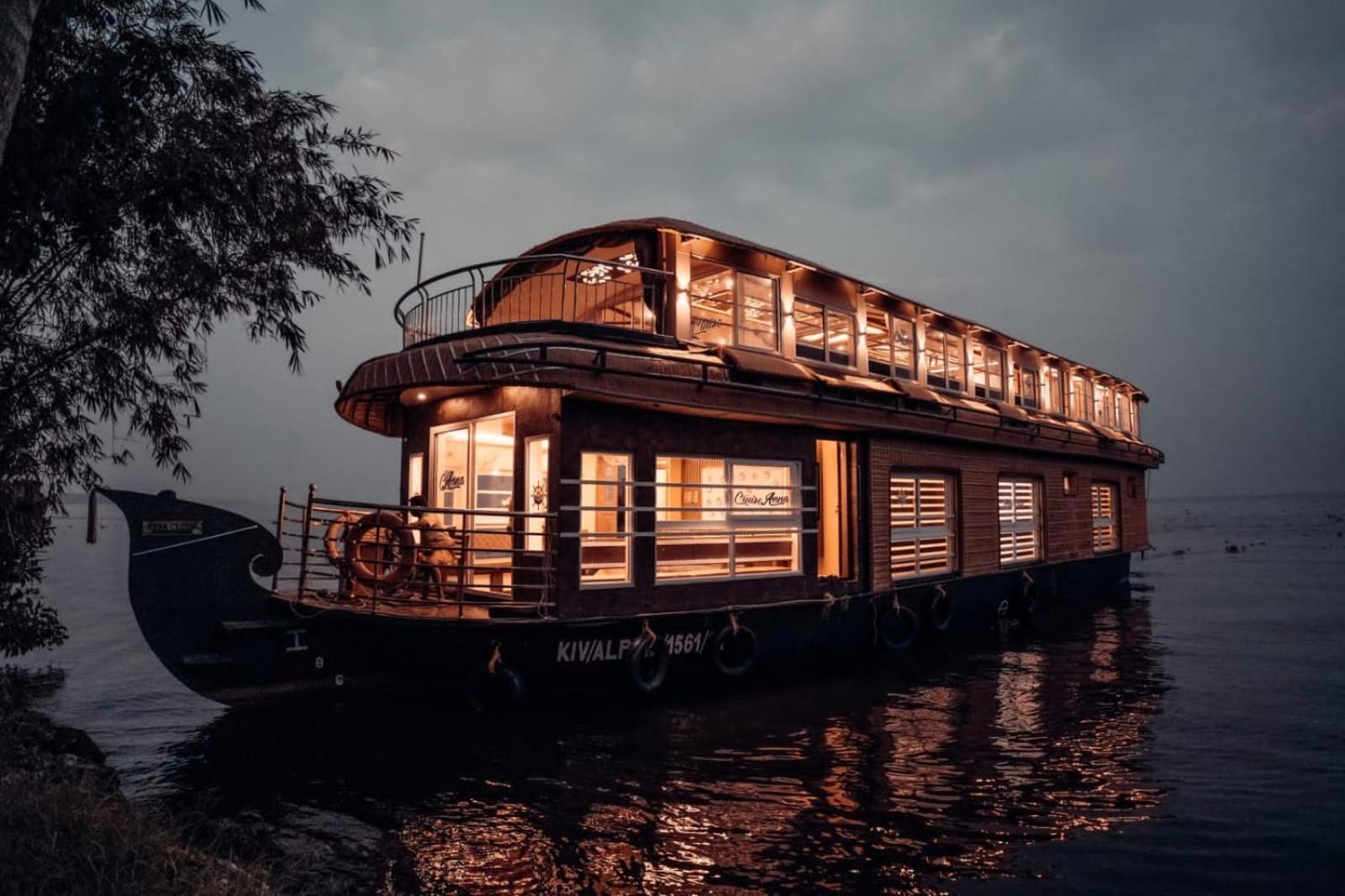 Cosy Premium Houseboats Alappuzha Exterior foto
