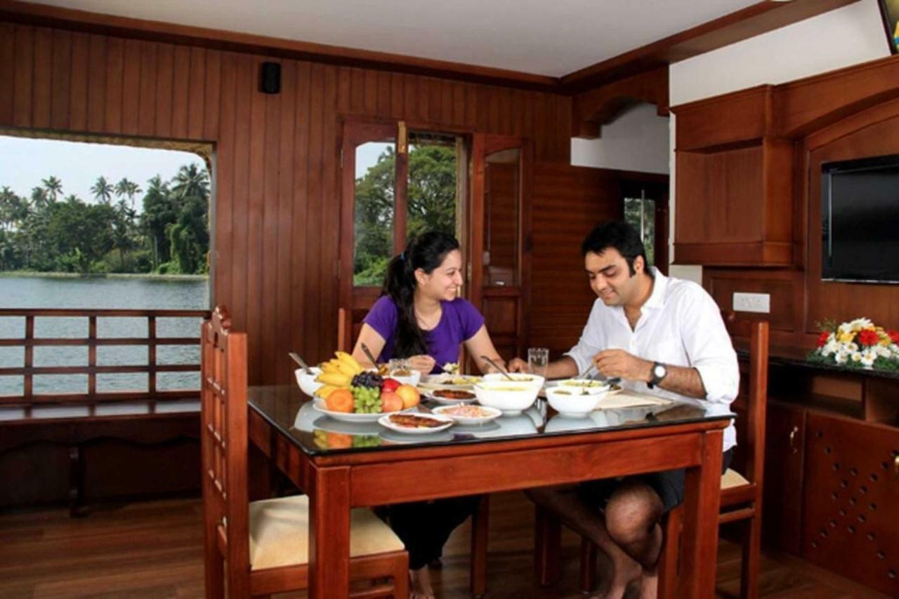 Cosy Premium Houseboats Alappuzha Exterior foto