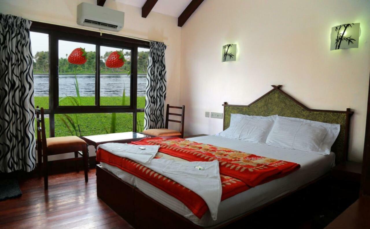 Cosy Premium Houseboats Alappuzha Exterior foto