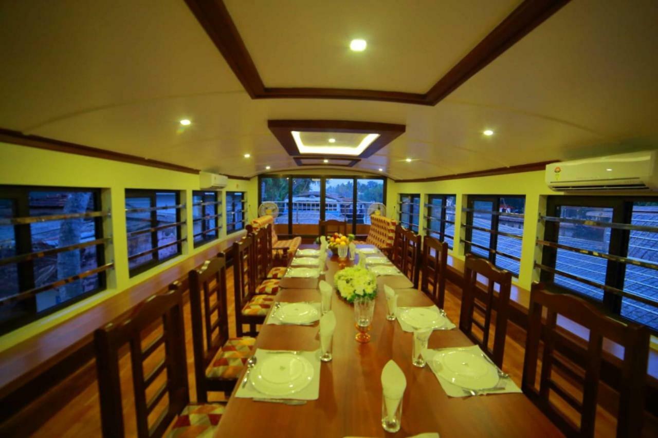 Cosy Premium Houseboats Alappuzha Exterior foto